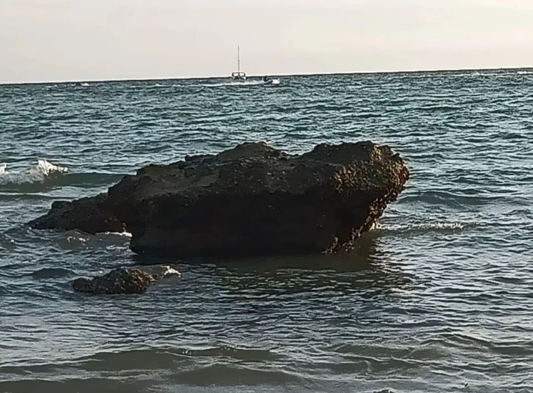 DƬ